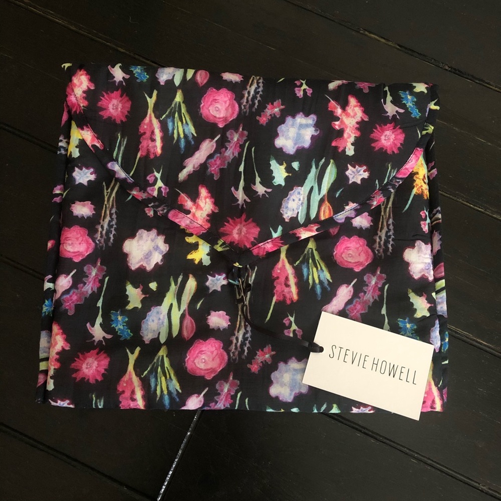STEVIE HOWELL FLORAL ROBE AND BAG - Picture 5 of 5